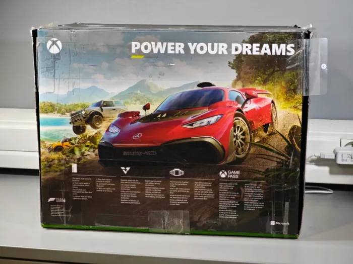 Console XBox Series X avec manette et boite - photo numéro 16
