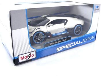Maisto Bugatti  Divo  blanche voiture échelle 1/24