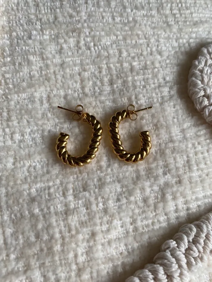 Boucles d’oreilles acier créoles ovales torsadées - photo numéro 2