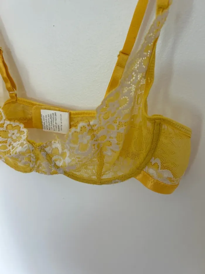 Soutien-gorge - photo numéro 3