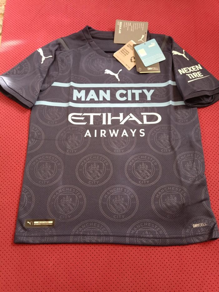 Maillot de foot Manchester City, Puma Authentique Officiel taille enfant 9/10 ans, Neuf