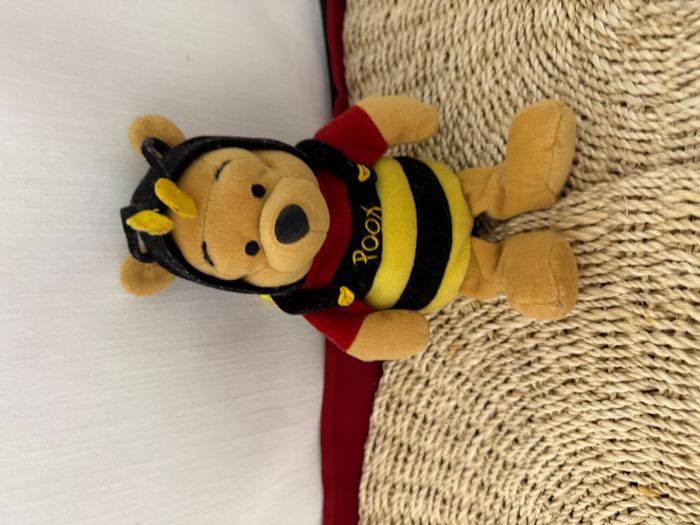 Doudou Winnie l Ourson Abeille Bumble Bee Pooh Walt Disney