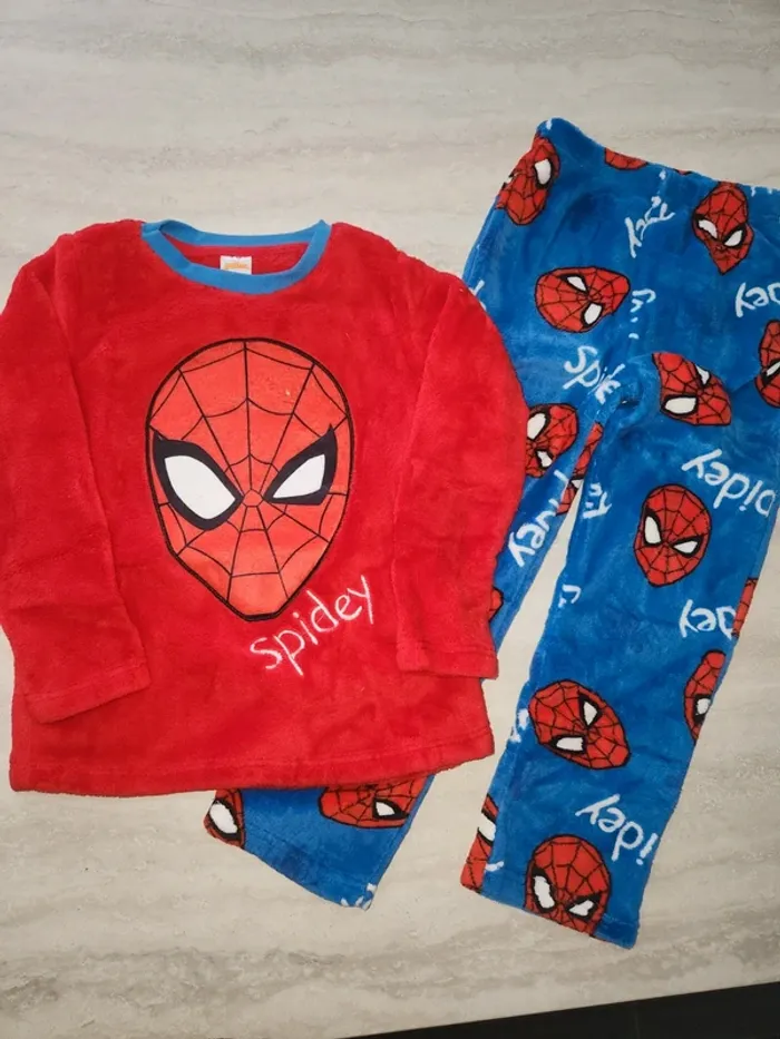 Pyjama spidey - photo numéro 2