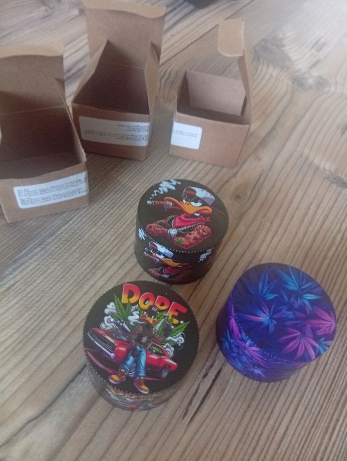 Grinder ( 1 ) - photo numéro 2