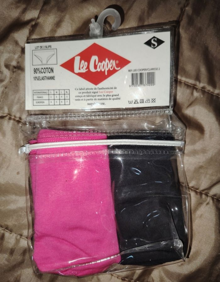 Lot 2 slips lee cooper taille S - photo numéro 2
