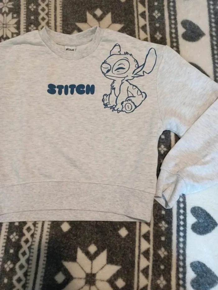 Sweat stitch 12-13 ans très bon état - photo numéro 2