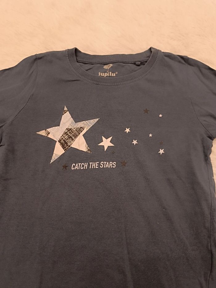 2€ t-shirt manches longues étoiles T 4 / 6 ans Lupilu - photo numéro 2