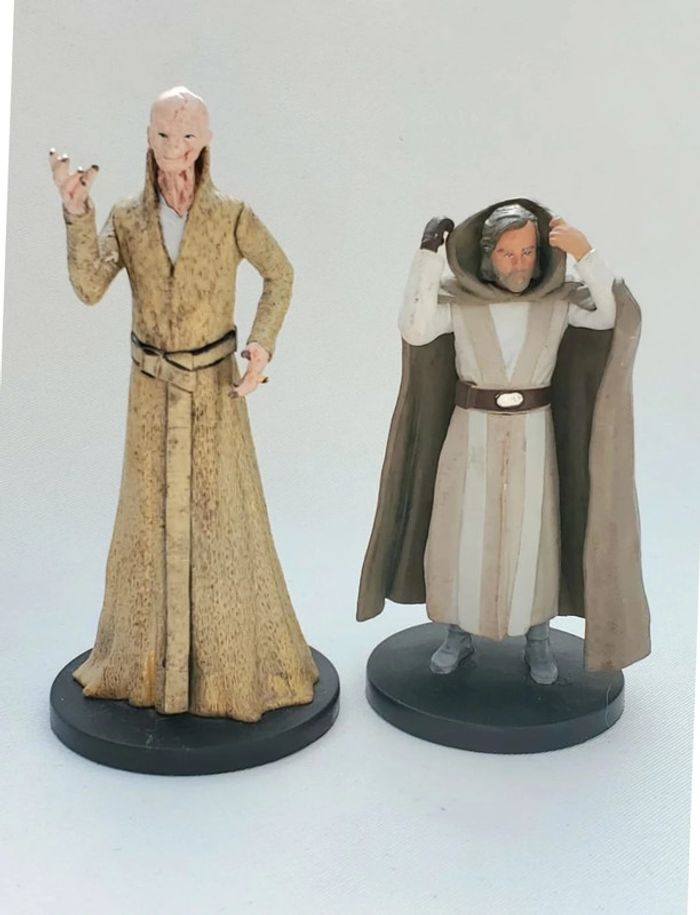 2 figurines Star Wars Disney Luke Skywalker et Snoke - photo numéro 2