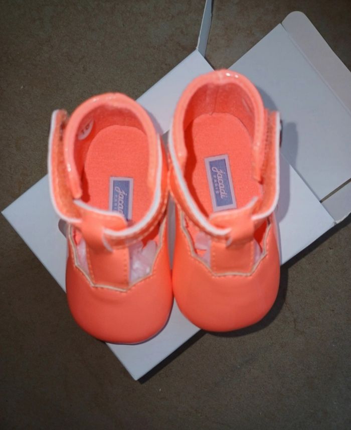 Chaussure bébé - photo numéro 2