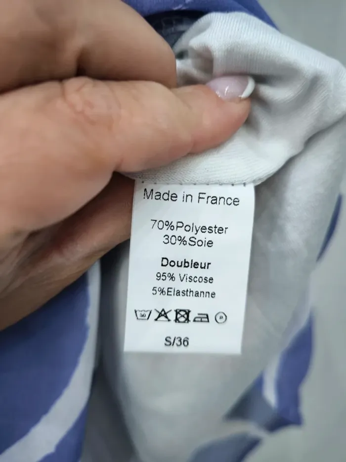 Robe Assuili – taille S – neuve avec étiquette – 30% soie - photo numéro 3