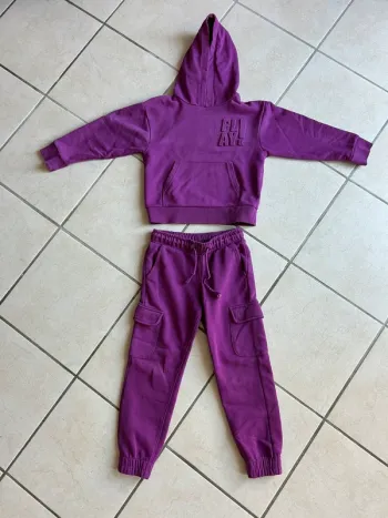 Ensemble sweat-shirt et jogging