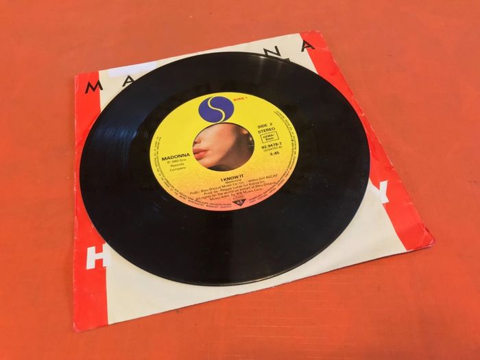 Vinyle 45 tours Madonna Holiday (1983) SIRE 9294787N - photo numéro 3