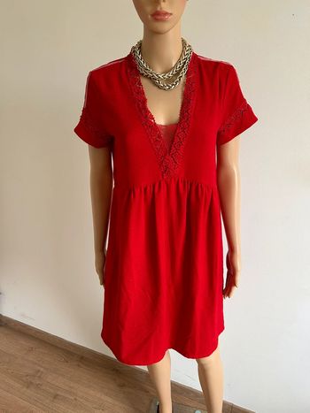 Robe rouge à manches courtes avec dentelle Grace & Mila taille S jamais portée
