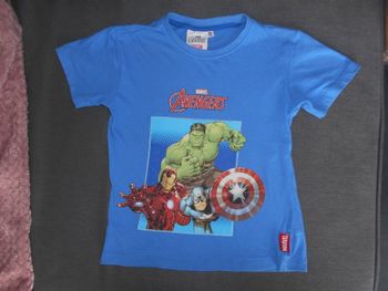 Tee-shirt Avengers (Marvel), taille: 8 ans