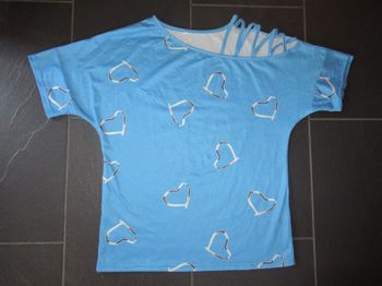 Tee-shirt femme 40 / L motif coeurs