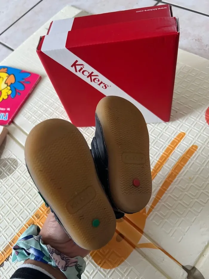 Kickers sabio bébé en cuir – Taille 20 bon état - photo numéro 8