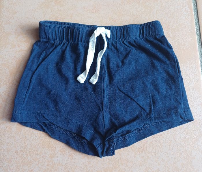 Short bleu marine