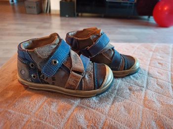 Chaussures à scratch gbb