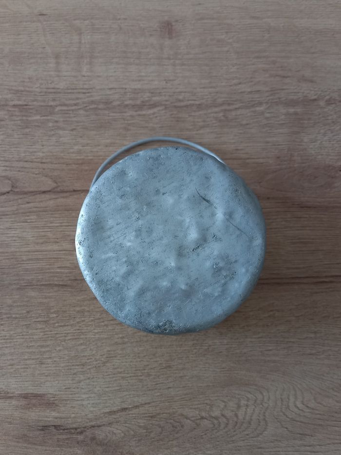 Timbale ancienne en aluminium. - photo numéro 6