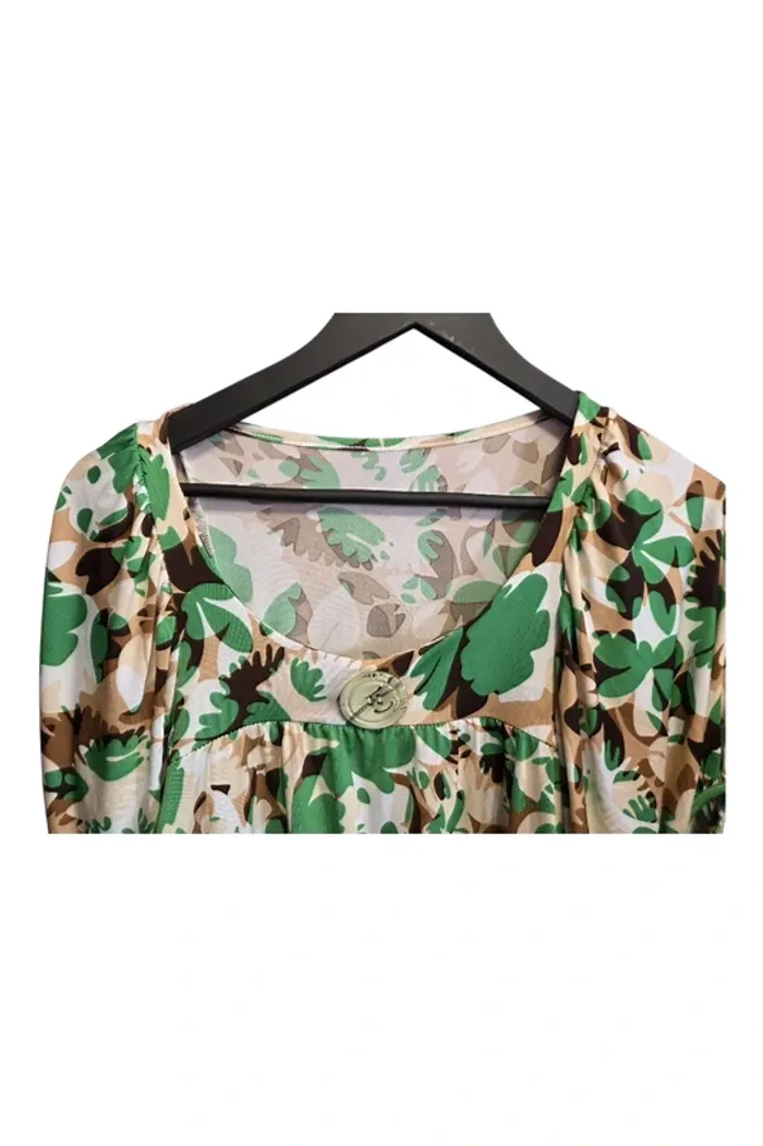 Blouse manches courtes extensible T36 - photo numéro 2