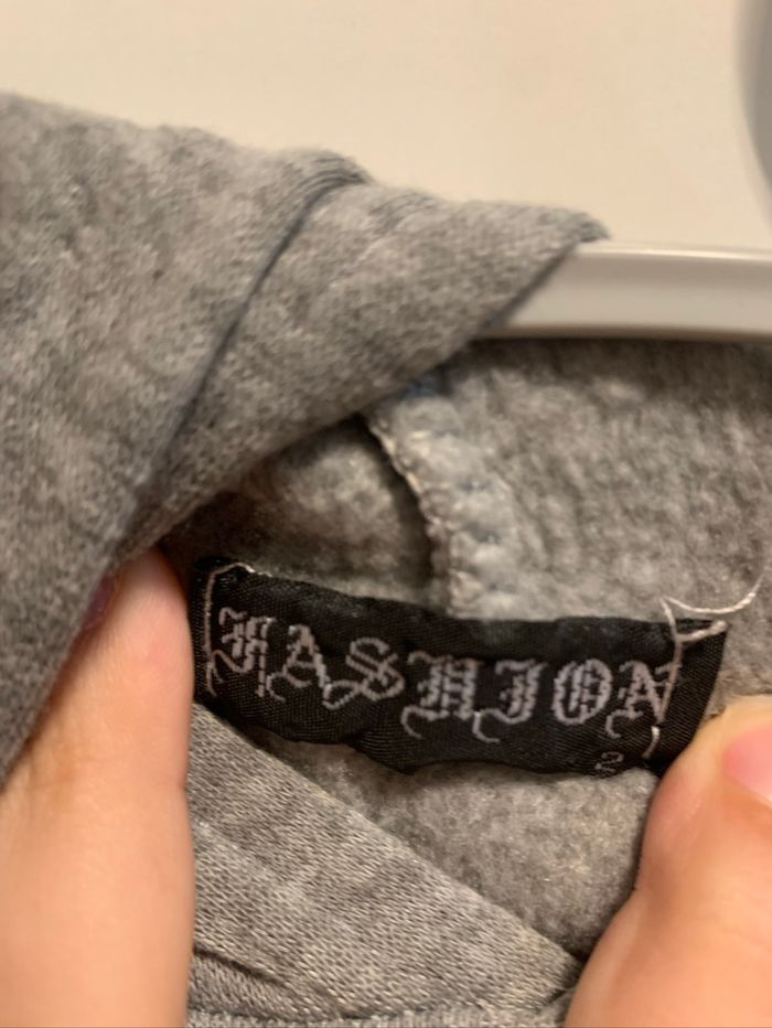 Pull à capuche - photo numéro 3