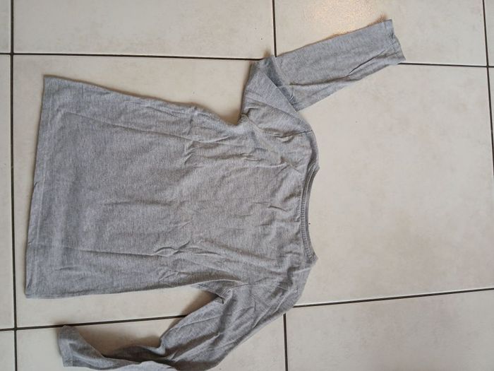 tee shirt manches longues gris 10 ans - photo numéro 3
