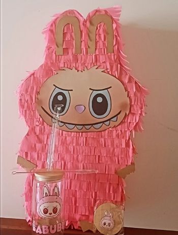 Pinatas XL labubu  gourde incassable labubu