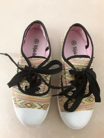 Petites chaussures en toile jaunes fille 31 TISSAIA TBE