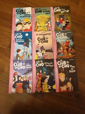 Lot  9 livres bibliothèque  rose le club des cinq