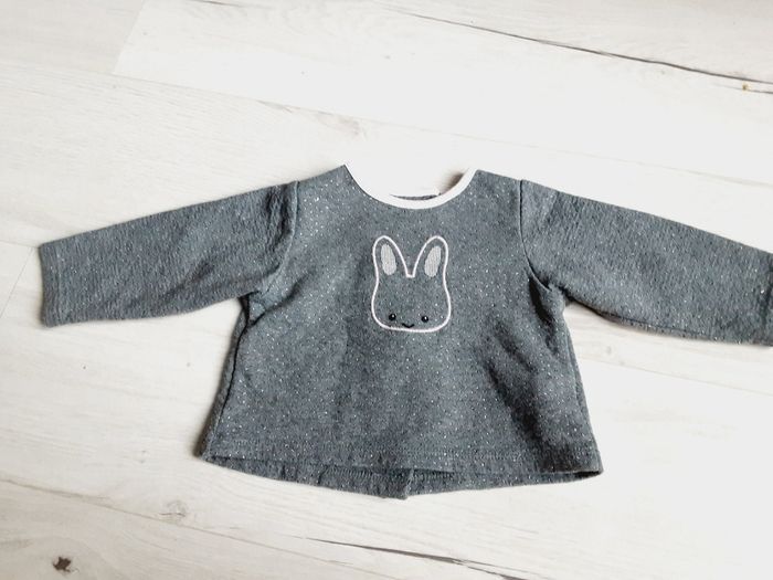 Vêtement bébé fille pull Obaïbi gris pailleté lapin liserés roses 6 mois