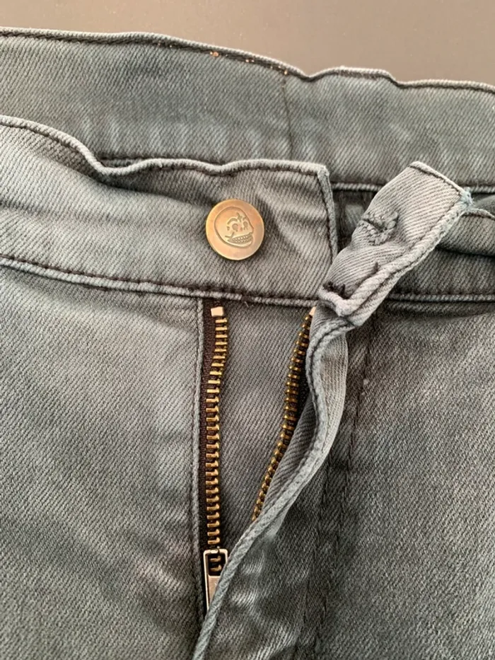 Pantalon Slim Cheap Monday taille 38 - photo numéro 3