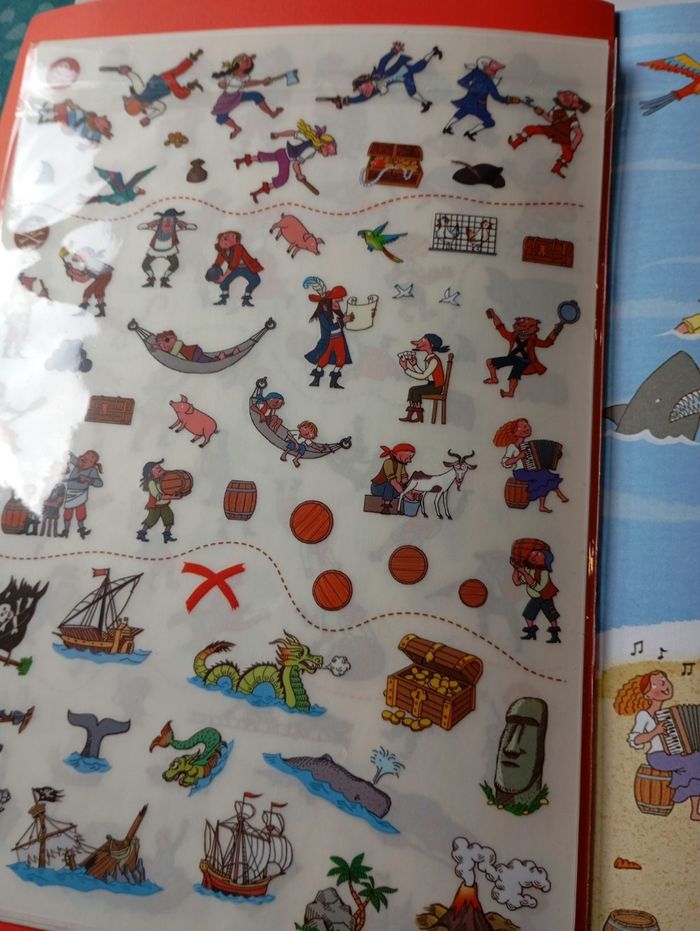 Livre avec décalcomanies les Pirates - photo numéro 2