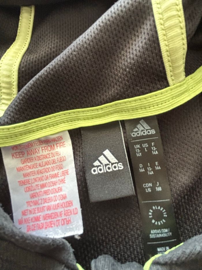 Veste noire garçon Adidas taille 13 14 ans - photo numéro 2