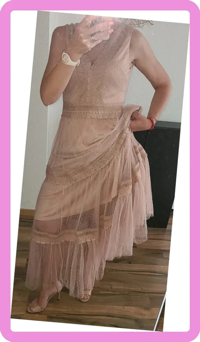 Robe longue en tulle plumetis 🌸 Taille S (36/38) - Neuve avec étiquette - photo numéro 4