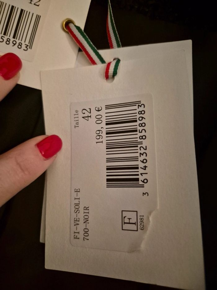 Superbe veste noire tweed taille 42 La Fée Maraboutée - photo numéro 9