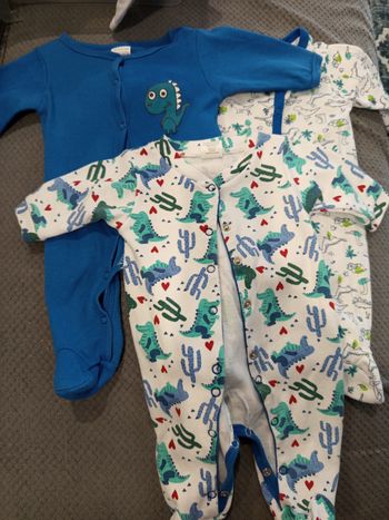 Lot de 3 bodies pyjamas 0-3 mois vêtements