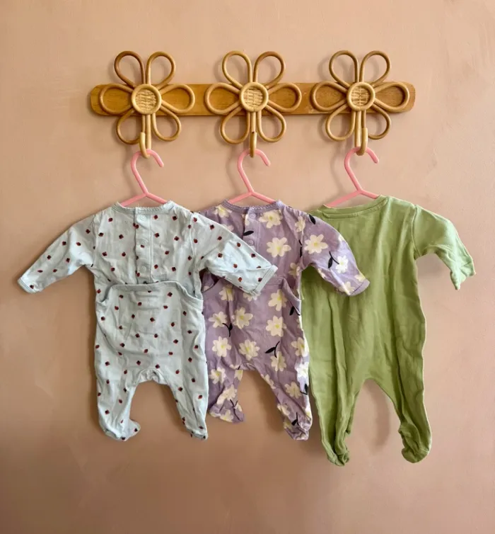 Lot 3 pyjamas en coton 1 mois - photo numéro 2