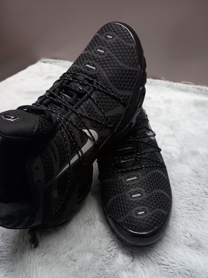 Baskets Nike Air Max TN , taille 43