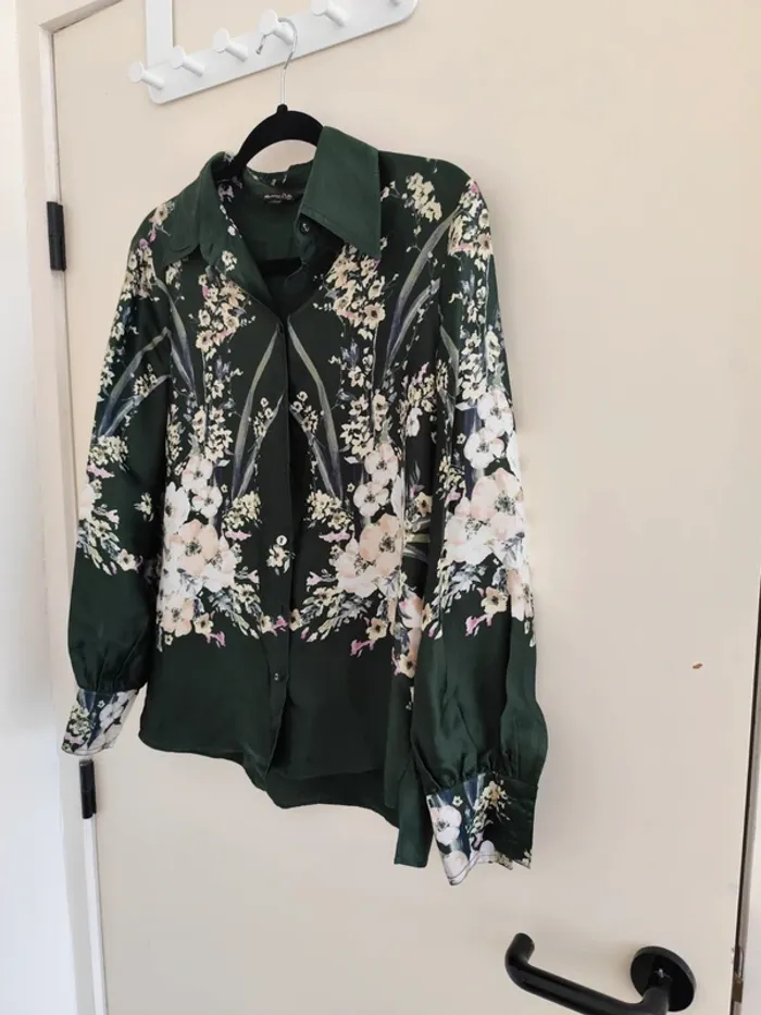Belle chemise Massimo Dutti vert bouteille motifs fleurs 38 - photo numéro 4