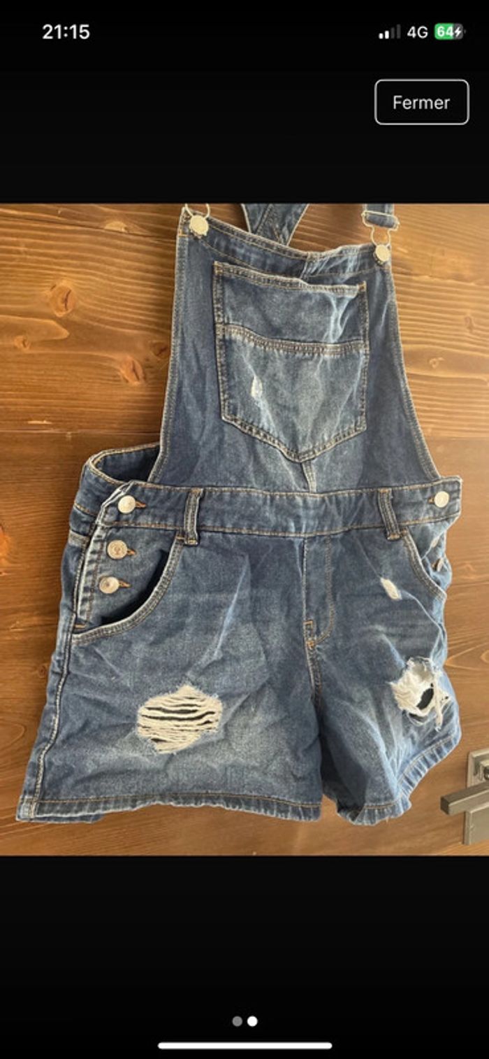 Salopette short en jean effet déchiré - photo numéro 2