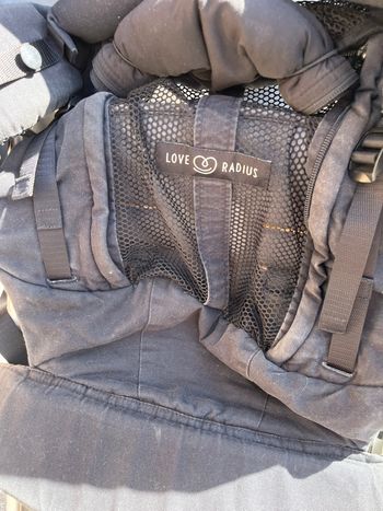 Porte-bébé physiocarrier 1