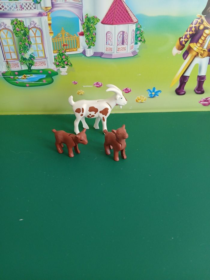 Playmobil famille chèvre - photo numéro 2
