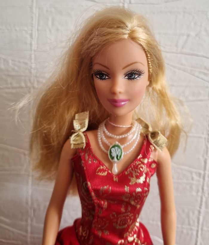 Poupée Barbie christmas carol la magie de noel 2008 - photo numéro 2