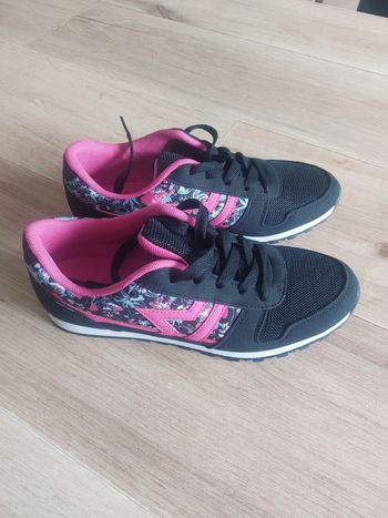 Baskets taille 39 Creeks neuves