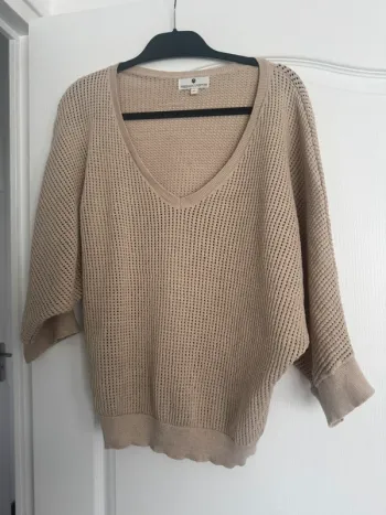 Joli pull en résille