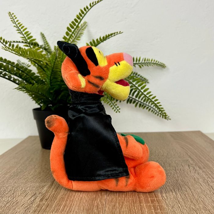 Peluche Tigrou Halloween – Disneyland Resort Paris - photo numéro 2