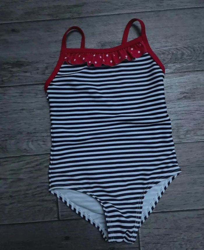 Maillot de bain 1 pièce marinière + volants rouge Primark 18 mois - photo numéro 3