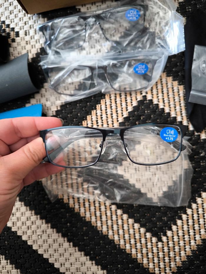 Lot de 3 lunettes de lecture+1,75 neuves - photo numéro 2