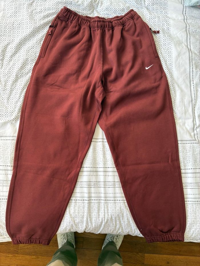 Ensemble Nike Solo Swooch Rouge - Taille M - Neuf - photo numéro 3