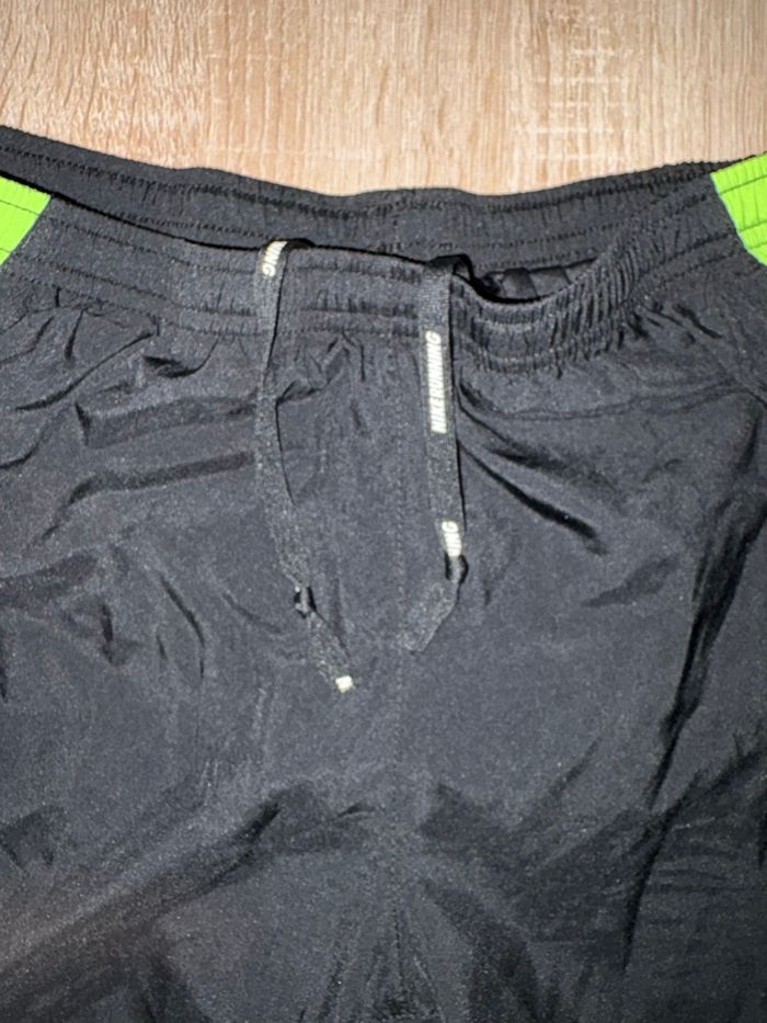 Short Nike Running – Taille XS - photo numéro 4